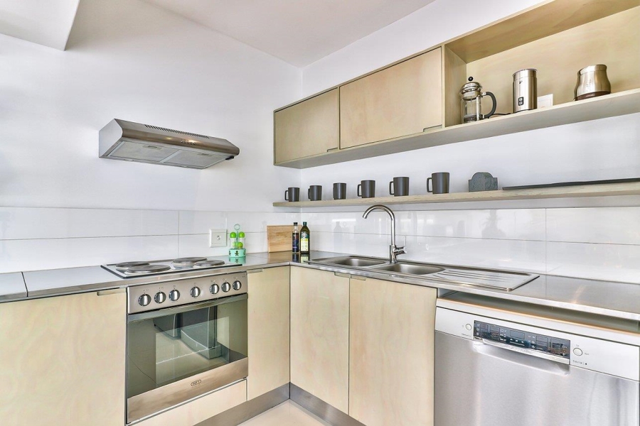 1 Bedroom Property for Sale in Sea Point Western Cape